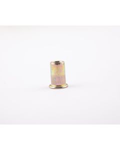 Crimpmuttrar M8x18mm (25 st)